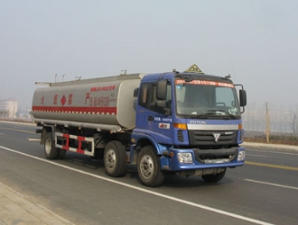 福田歐曼小三軸22-26立方運(yùn)油車