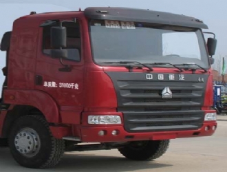 重汽豪沃前四后八36.6立方粉粒物料運(yùn)輸車(chē)