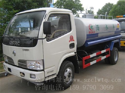 東風(fēng)小霸王灑水車