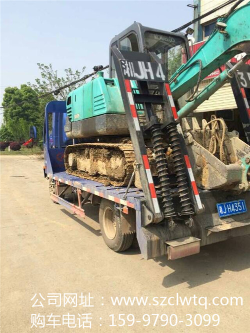 國四平板運輸車側面圖片展示