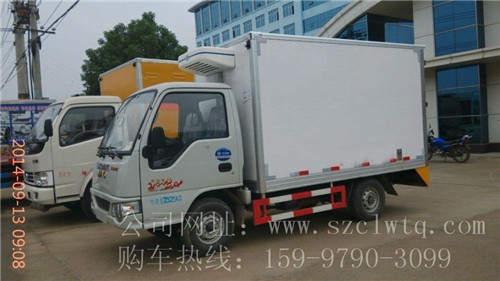 河南張老板訂購(gòu)江淮好微汽油冷藏車圖片展示