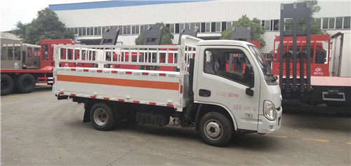 躍進(jìn)小福星廂長(zhǎng)3.48米柴油氣瓶運(yùn)輸車