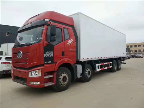 解放J6P前四后八肉鉤冷藏車