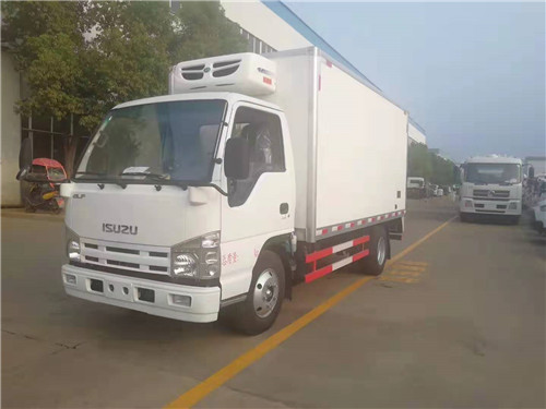 慶鈴五十鈴廂長(zhǎng)4.1米藍(lán)牌冷藏車圖片
