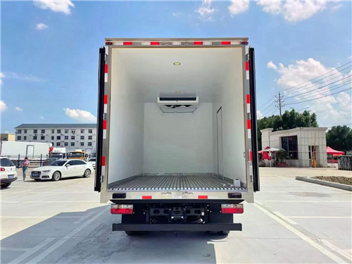 東風凱普特星云國六冷藏車