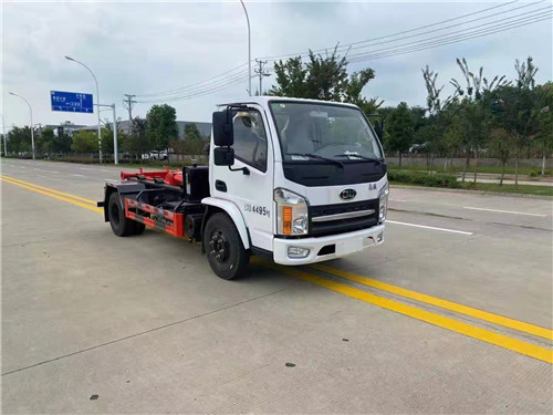 國六南駿低入口（地下室） 建筑勾臂垃圾車